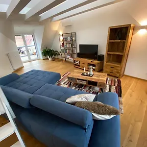 Neues Inserat, Modernes Penthouse, Nahe Apartment Würzburg