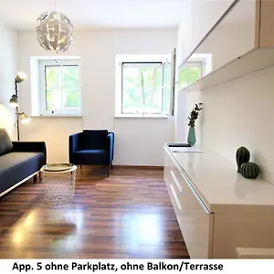 Idyllic Setting In Center - Bright & Modern Apartment Würzburg