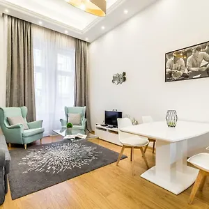 Hello Downtown - Movie Apartman Budapest